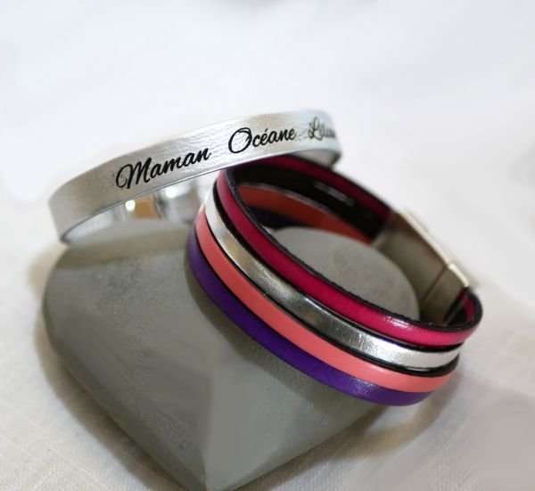 Silverfärgat armband och manschett