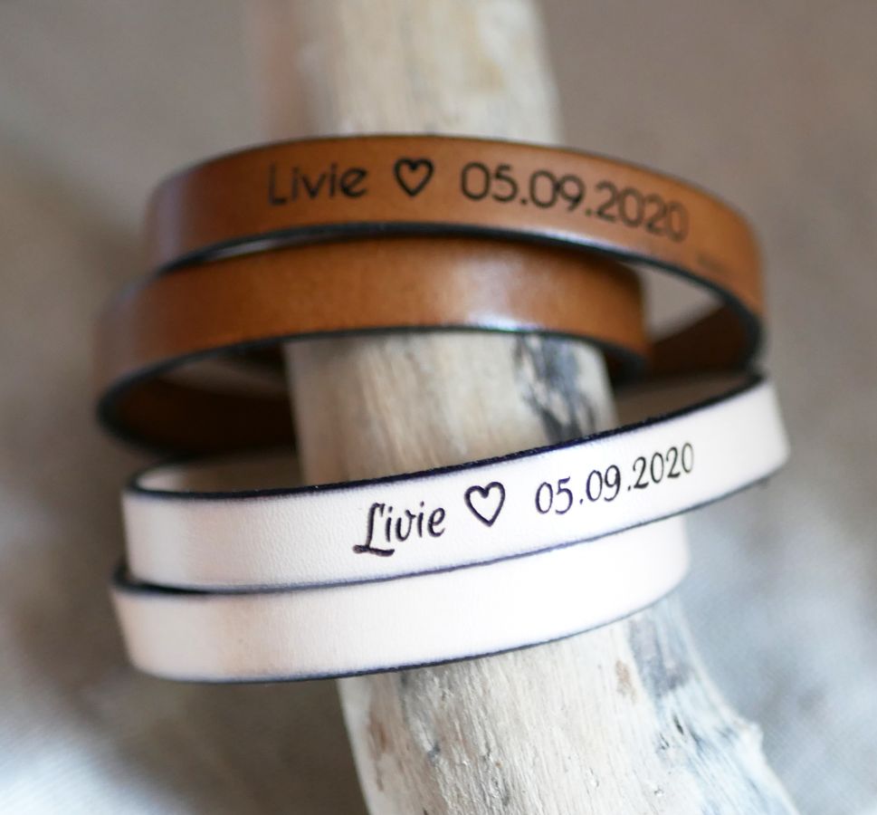 Pappas läderarmband med dubbelsväng som kan anpassas genom gravyr
