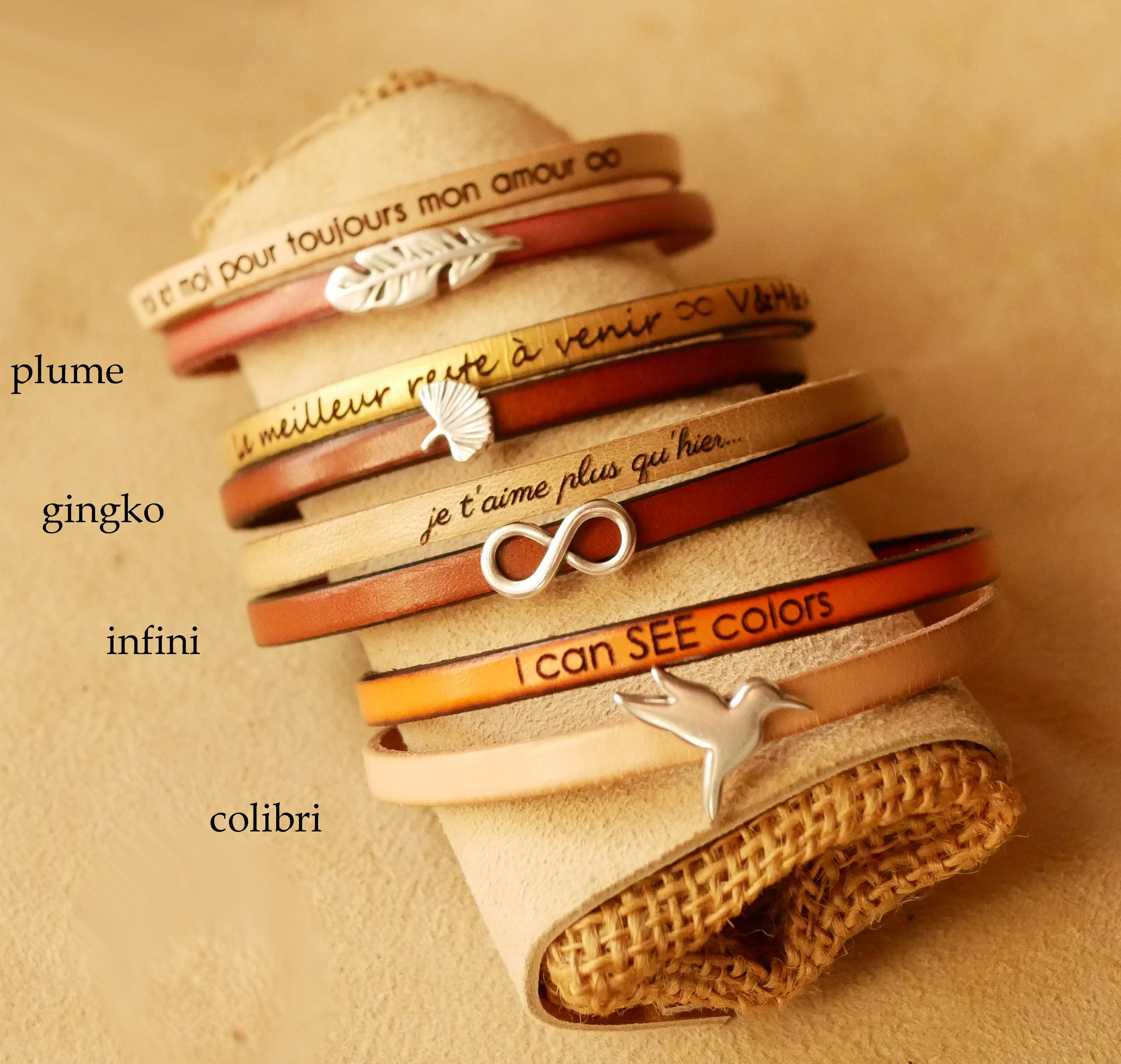 Duo-armband i l&auml;der som kan g&ouml;ras personligt med hj&auml;rta, stj&auml;rna eller infinity-loop