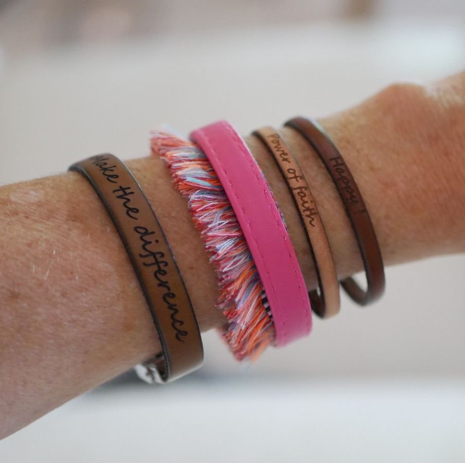 Anpassningsbart fint läderarmband för kvinnor 