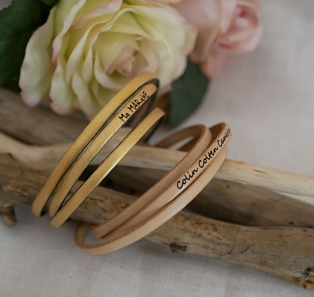 Skr&auml;ddarsytt l&auml;derarmband med 3 v&auml;ndningar f&ouml;r m&auml;n eller kvinnor