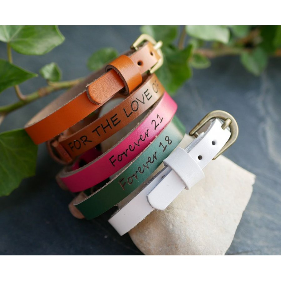 Graverat läderarmband enkel vändning för att göra det personligt blandat vuxen barn