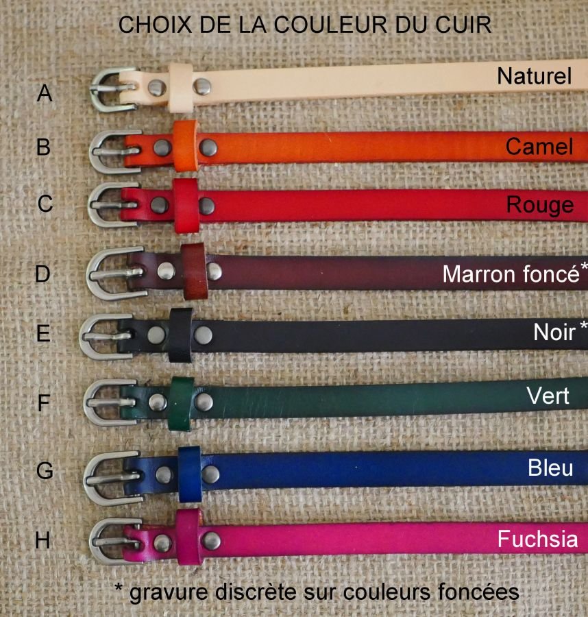 Graverat läderarmband med silverspänne som kan anpassas genom gravering