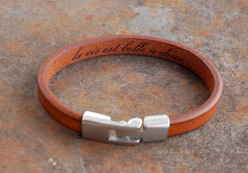 Bracelet cuir Camel Homme grav&eacute; cadeau personnalis&eacute;