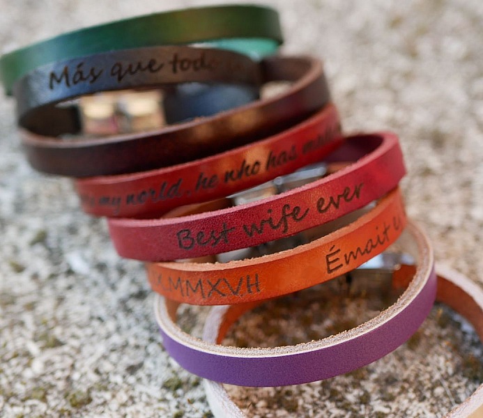 Blandat l&auml;derarmband 9mm justerbart l&aring;s