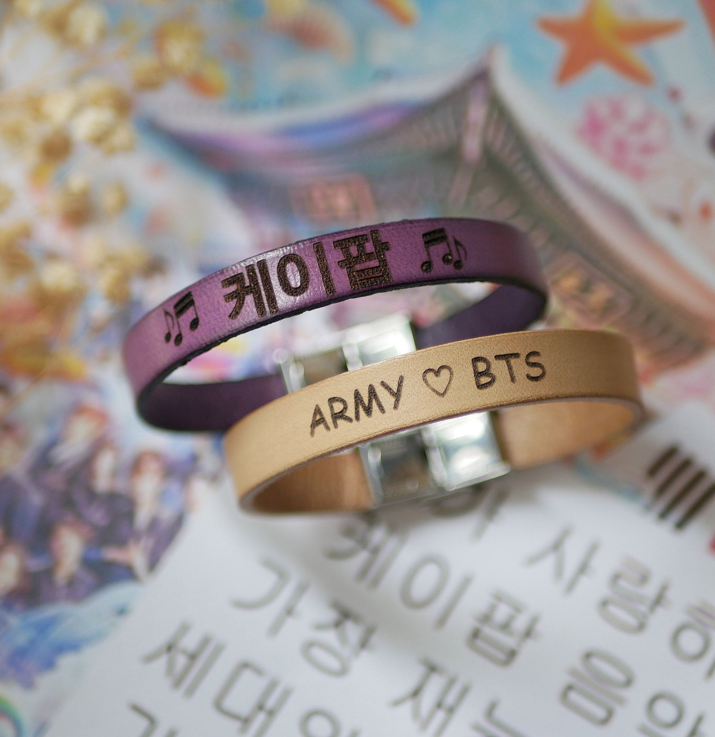 Bracelets en cuir personnalisés pour fans de K-pop.