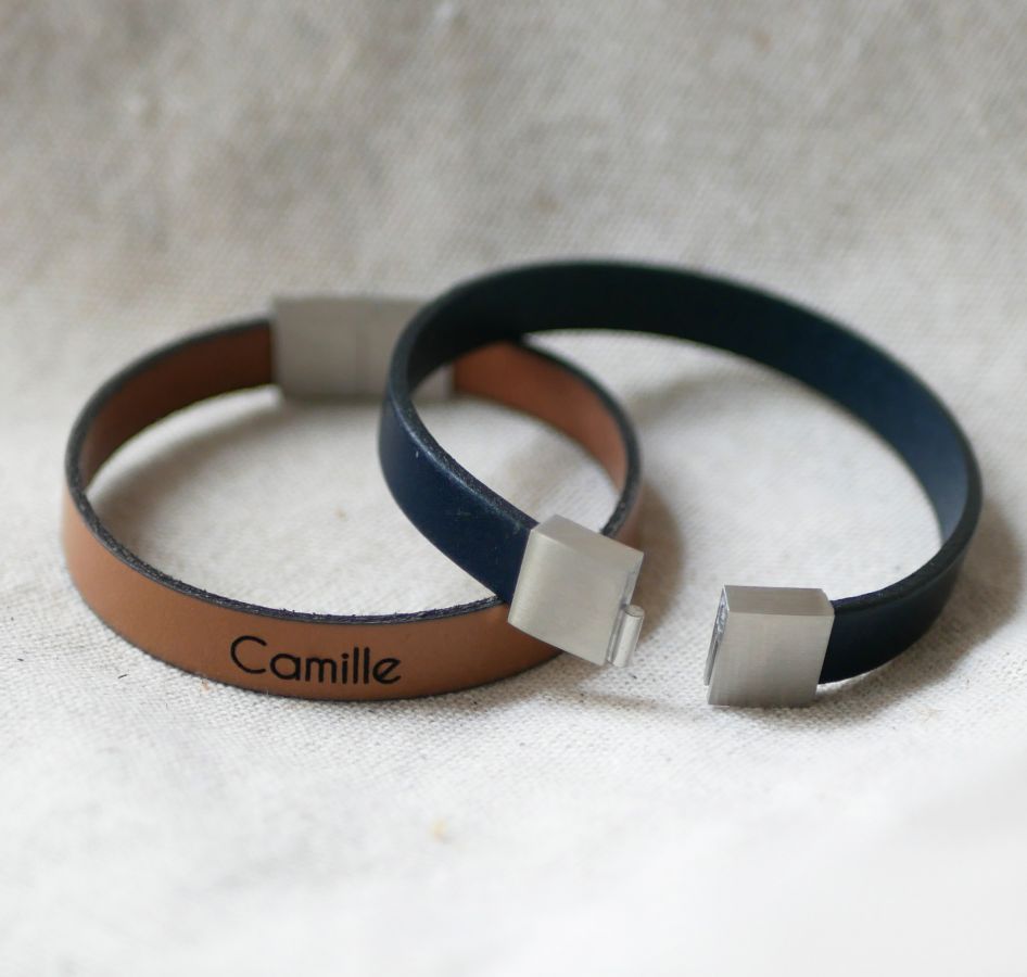 Läderarmband som kan anpassas genom gravering elegant magnetlås