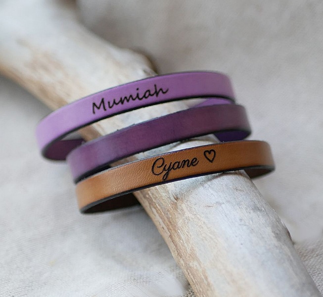 L&auml;derarmband som kan anpassas genom gravering elegant magnetl&aring;s