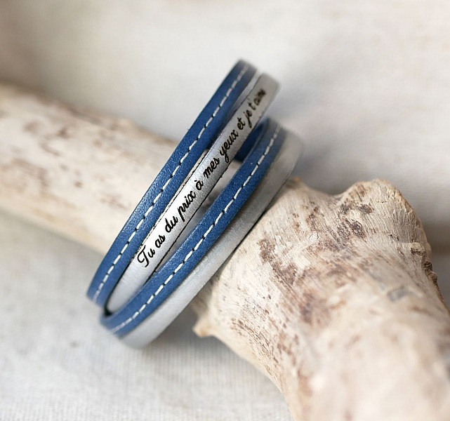 Bl&aring; dubbelsydd l&auml;derrem med magnetl&aring;s