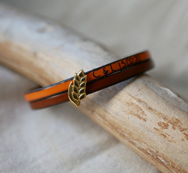 L&auml;der duo armband och gyllene vete &ouml;ronslinga, anpassningsbar, br&ouml;llopspresent f&ouml;r kvinnor