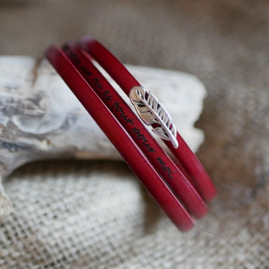 Bohemiskt läderarmband för kvinnor med fjäderdesign, 3 vändningar, anpassningsbart