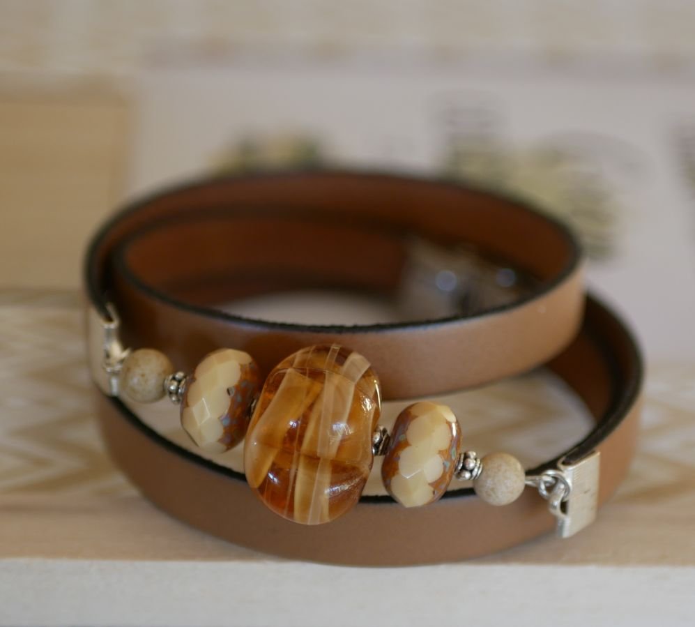 Kvinnoarmband Läder och lampworkpärlor trippelvarv för att anpassa det till dina behov 
