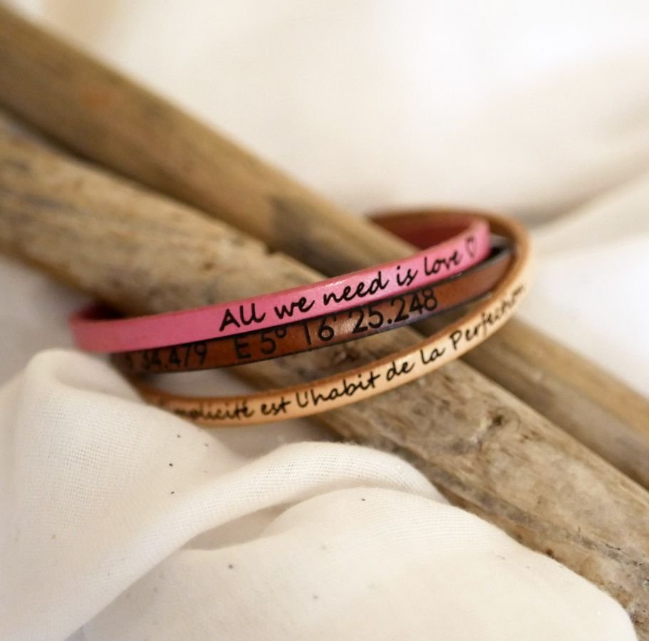 Anpassningsbart fint läderarmband för kvinnor 