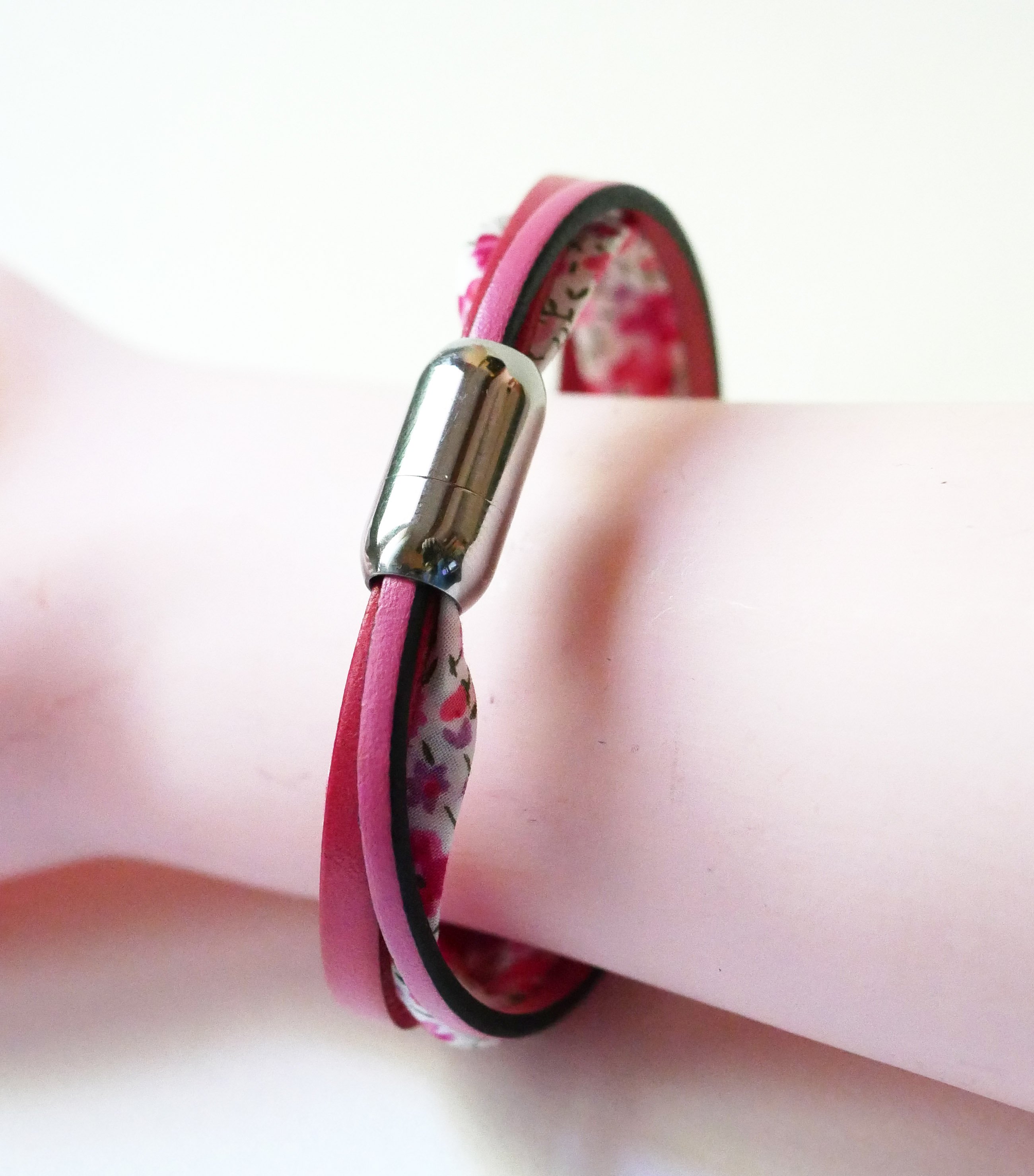 Damarmband trio läder &amp; liberty rosa blommor 