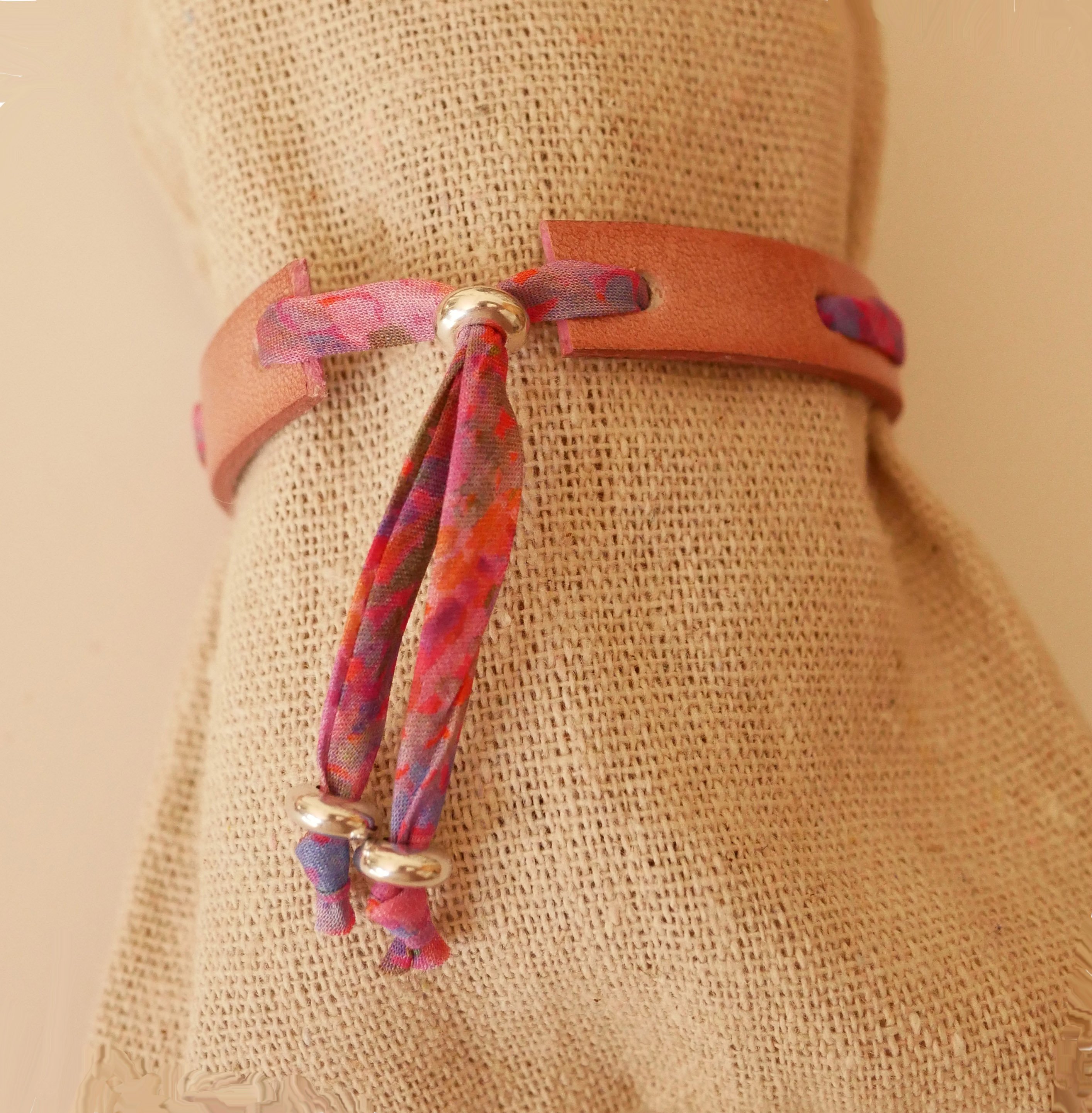 Florâme-armband med liberty Polly-band på gammalt rosa läder