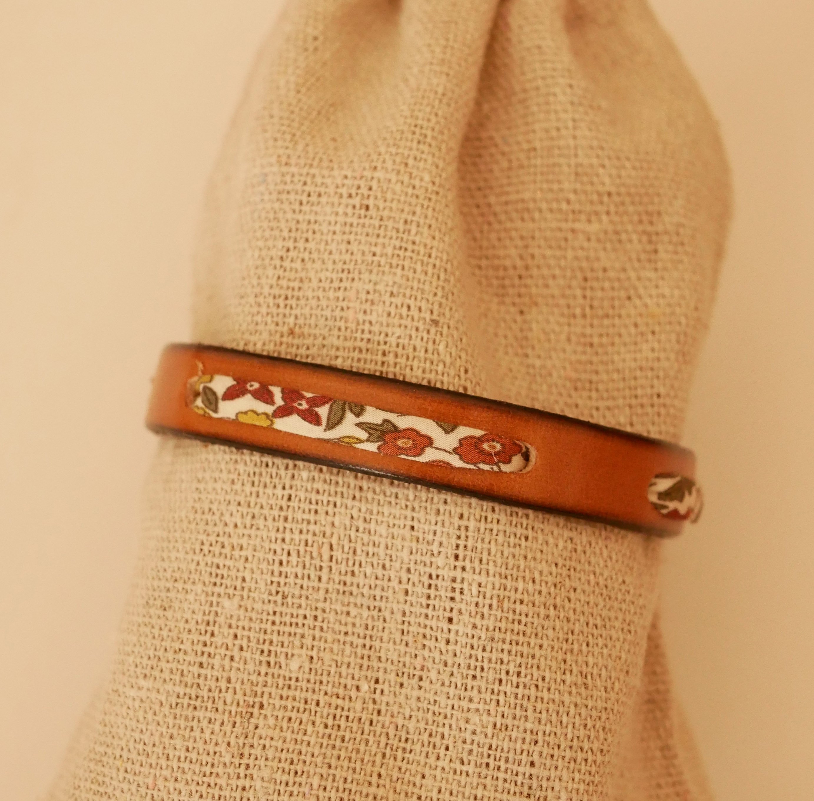 Florâme-armband med libertyband Ava höst på kamelskinn