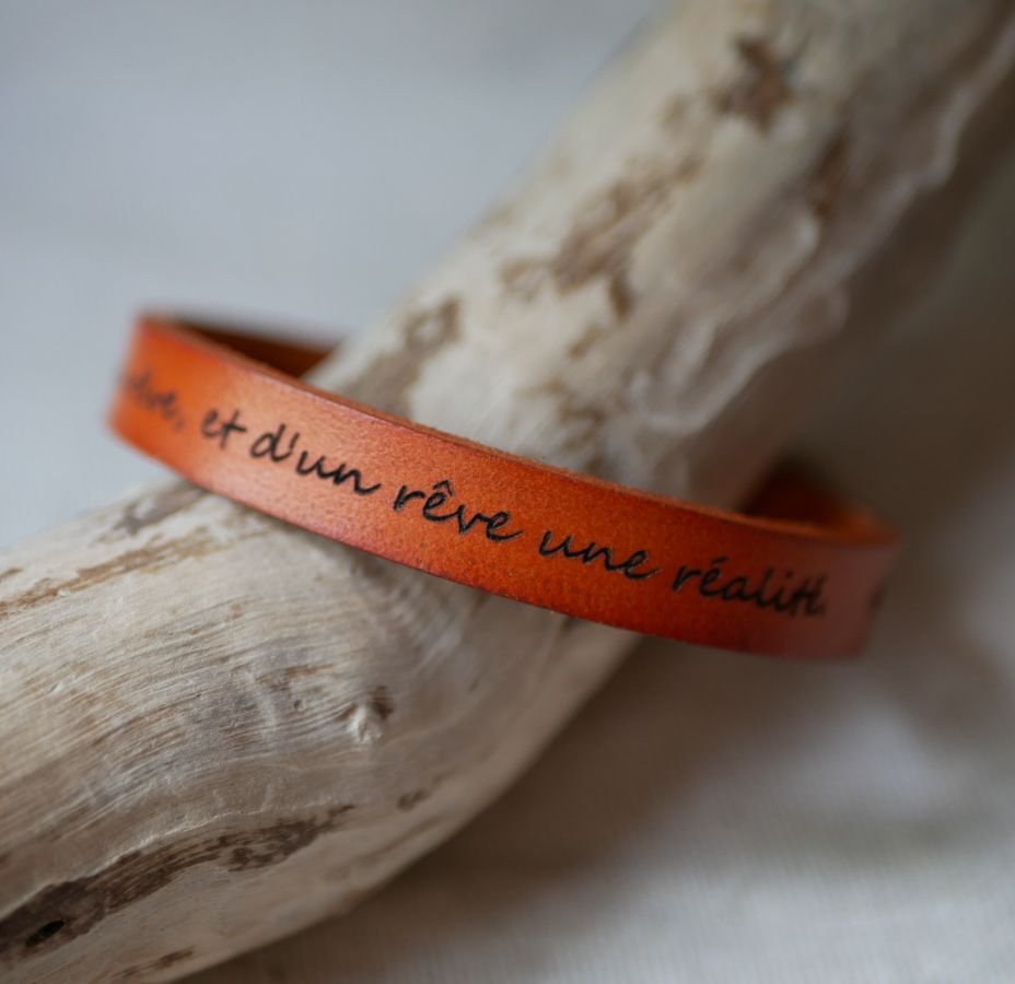 Läderarmband för män Camel med personlig gravering 