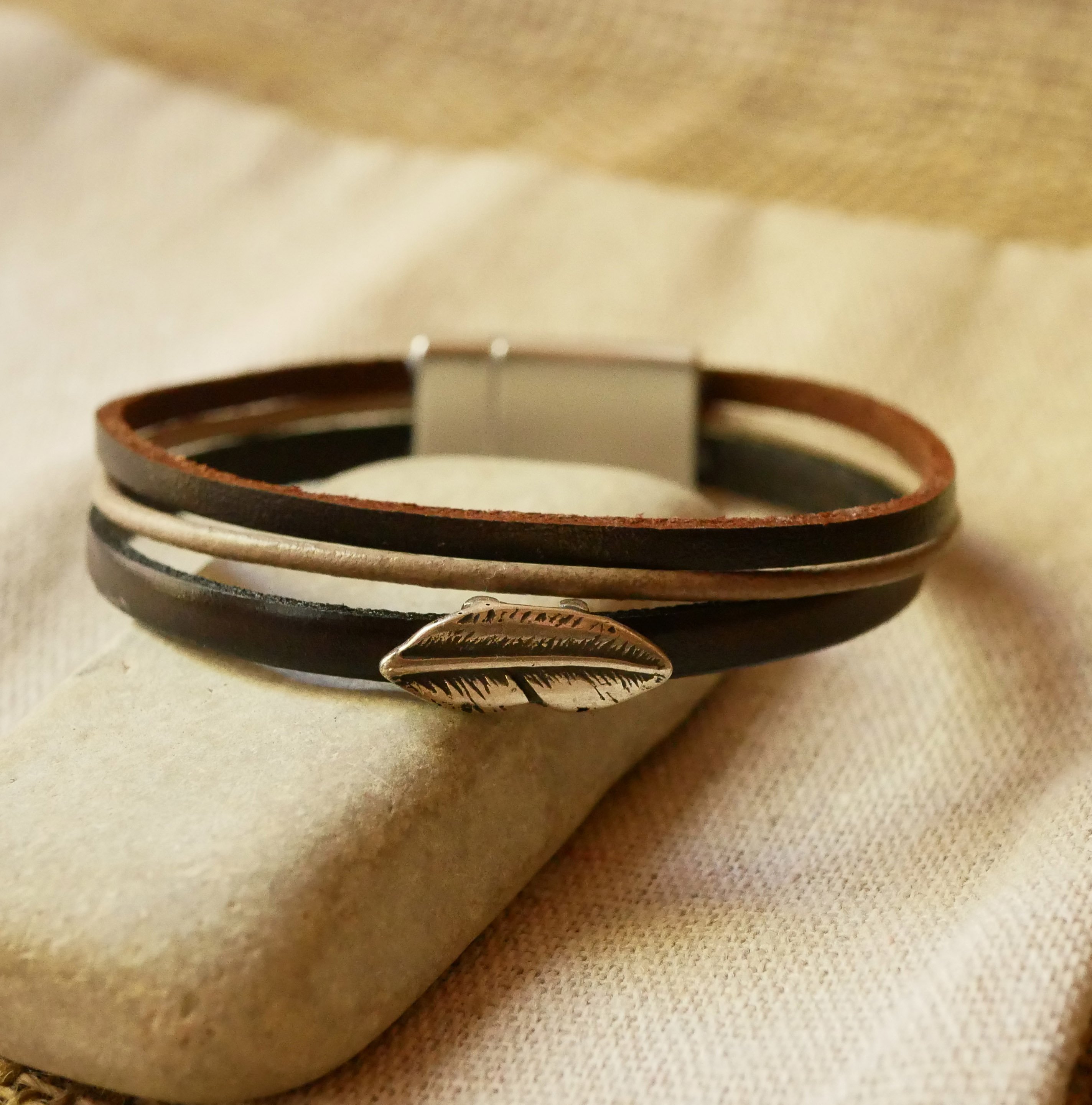 Manschettarmband för män trio av brunt vintage-läder