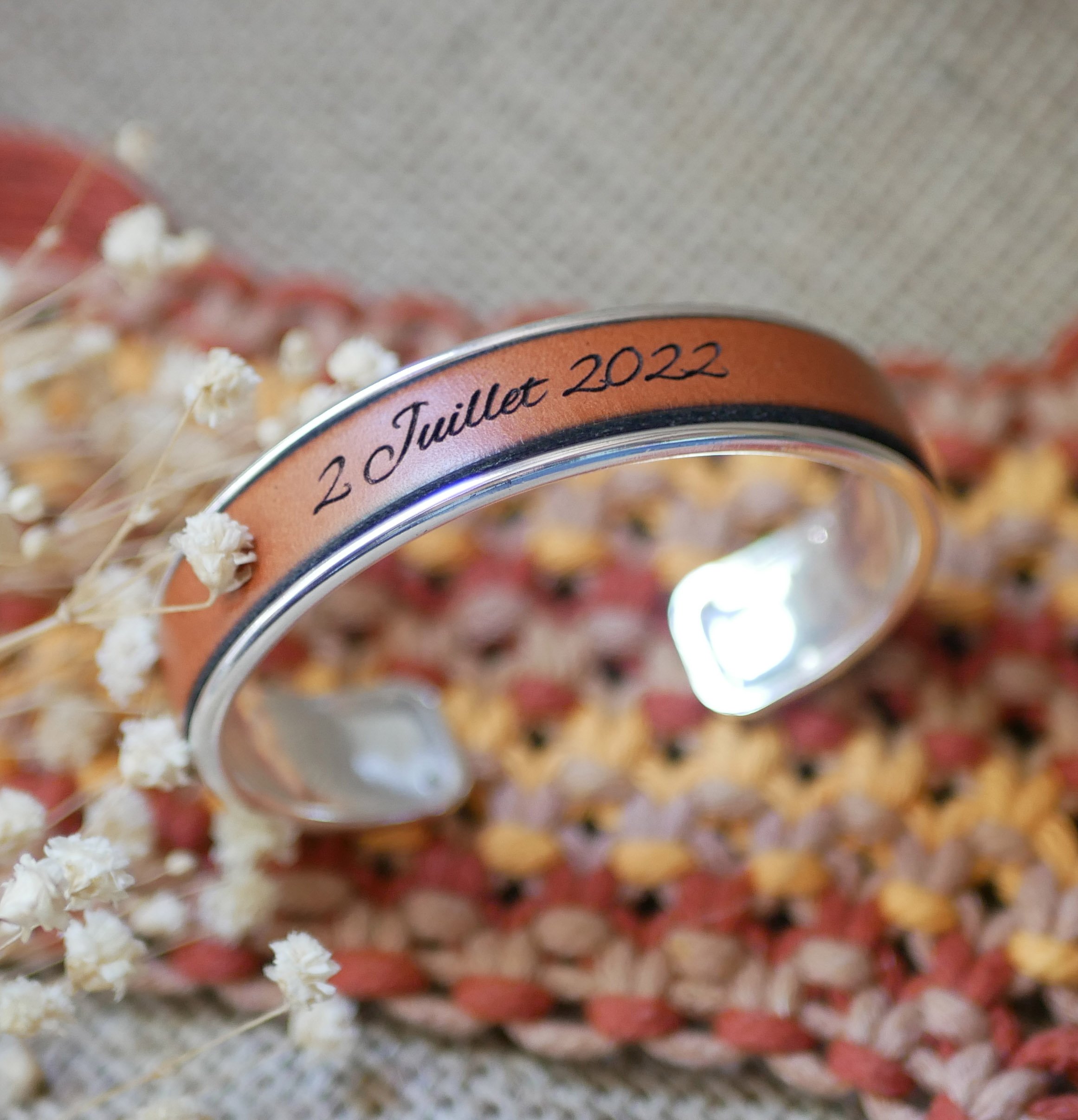 Läderarmband med personlig gravyr