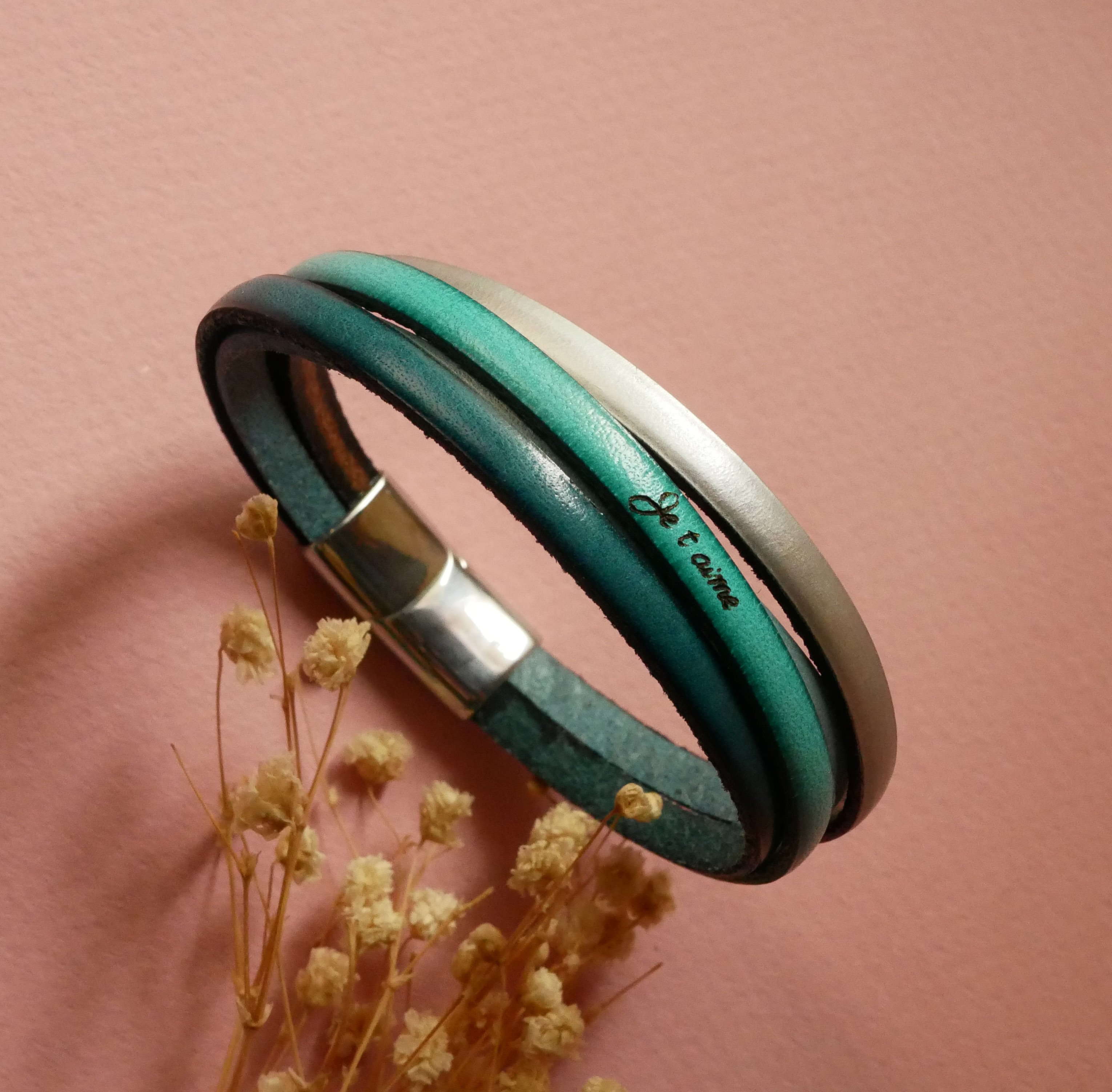 Manschettarmband i valfritt 4 olika läder