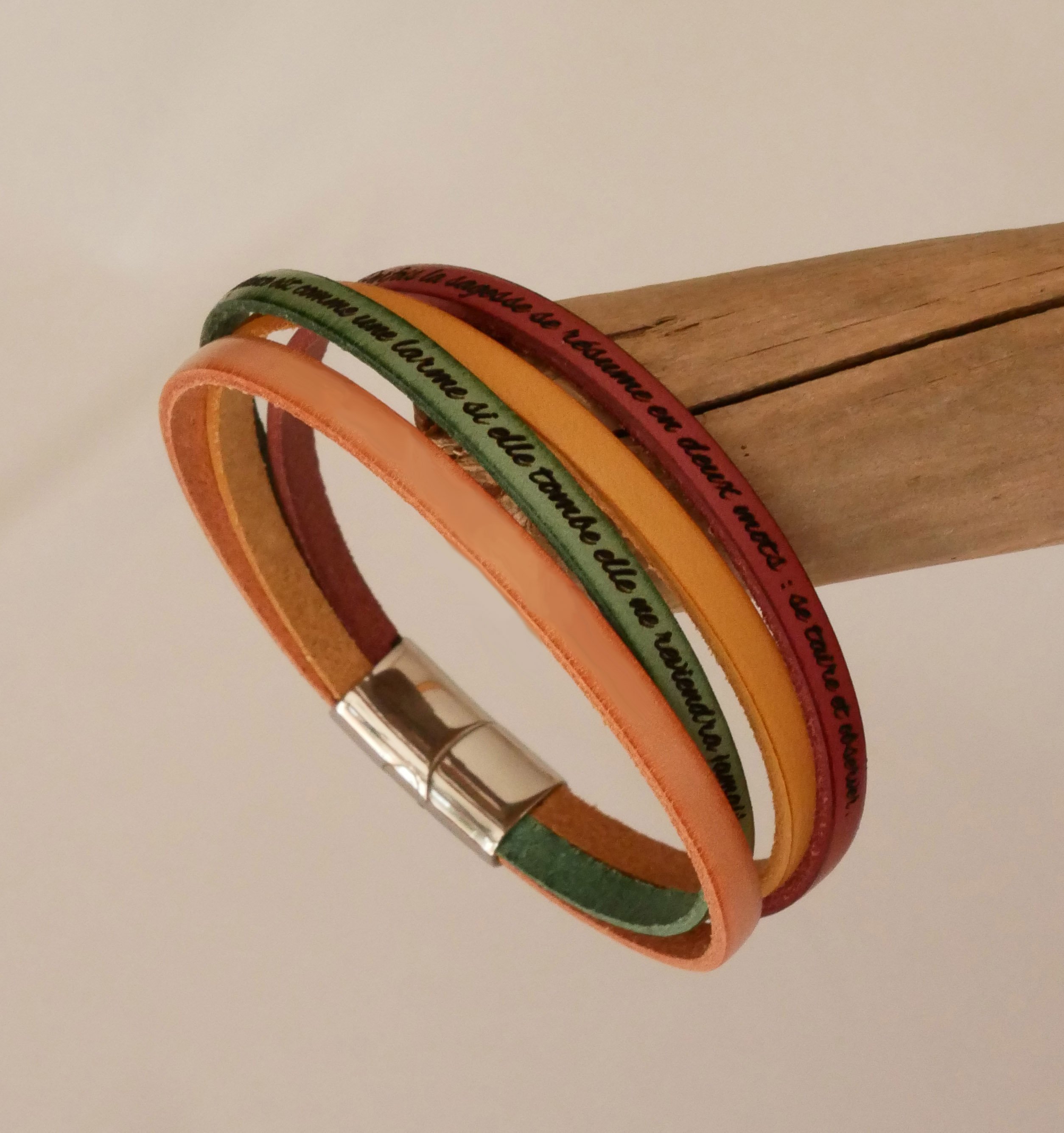 Manschettarmband i valfritt 4 olika läder
