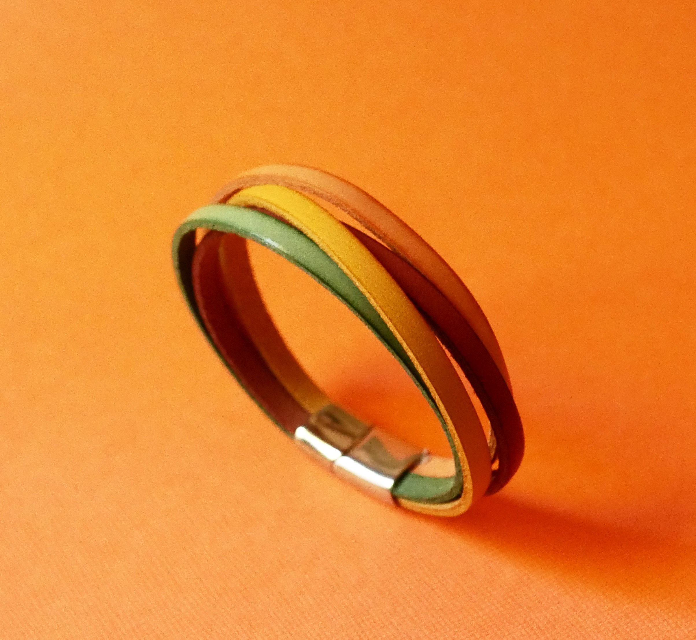 Manschettarmband för kvinnor i 4 pastellfärgade läder