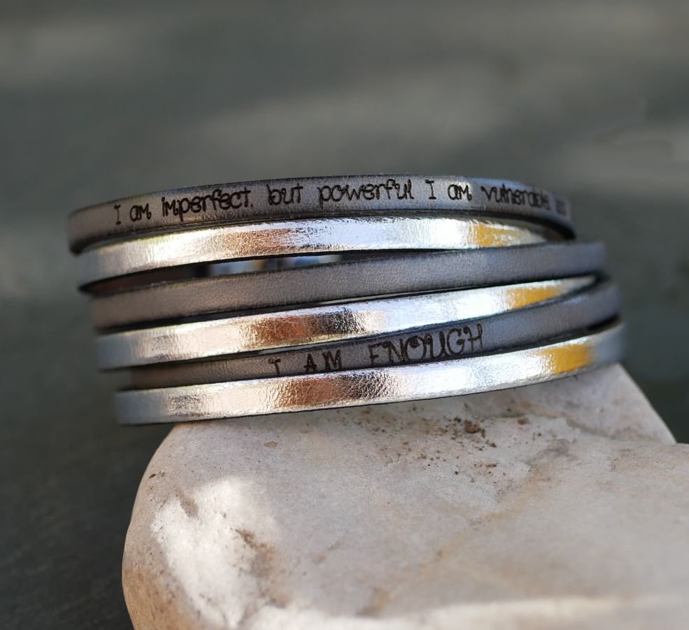 Anpassningsbart duo-armband i läder med flera vändningar för män eller kvinnor