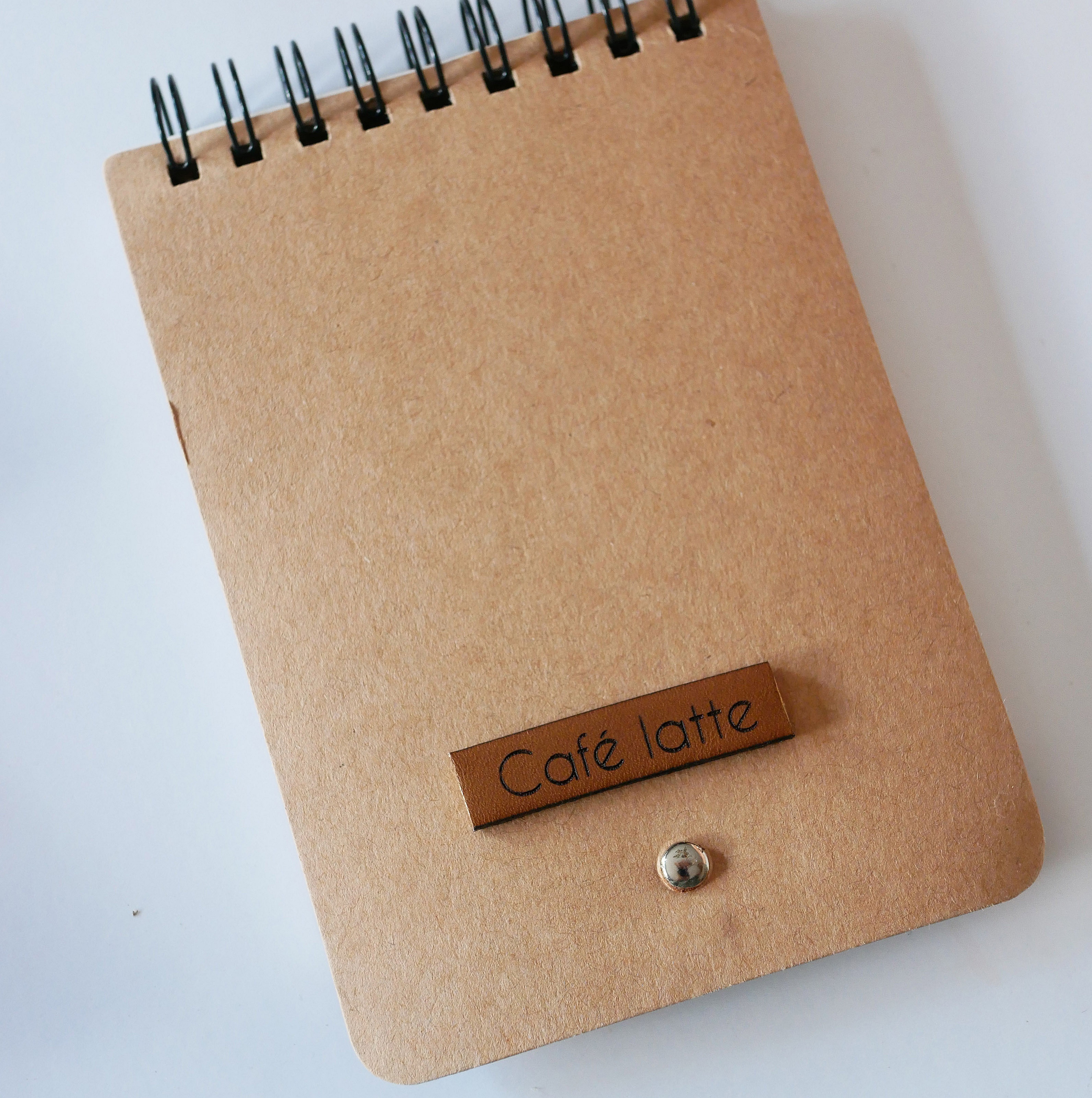 Ensemble stickers en cuir grav&eacute; th&egrave;me automne 