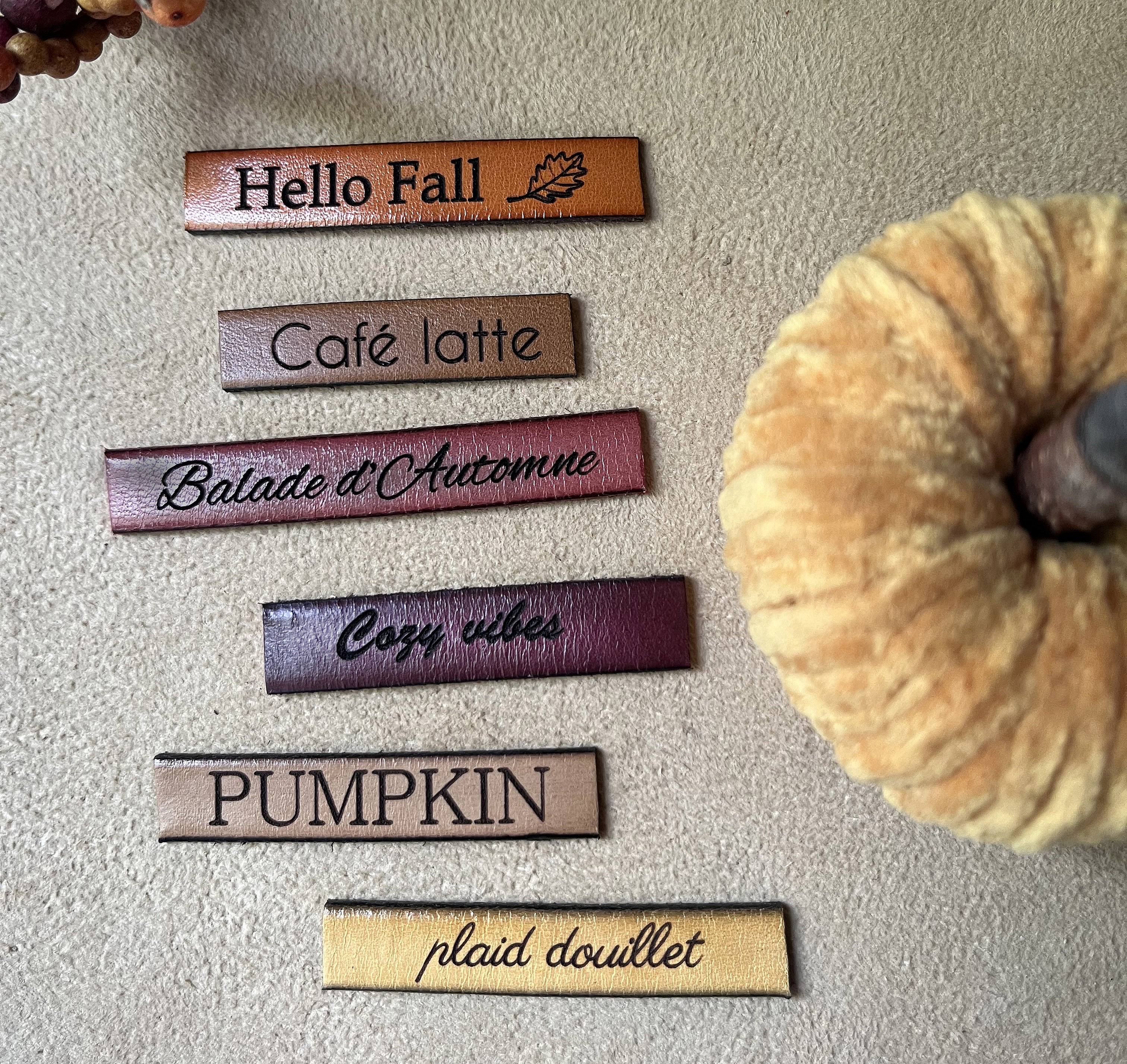 Ensemble stickers en cuir grav&eacute; th&egrave;me automne 