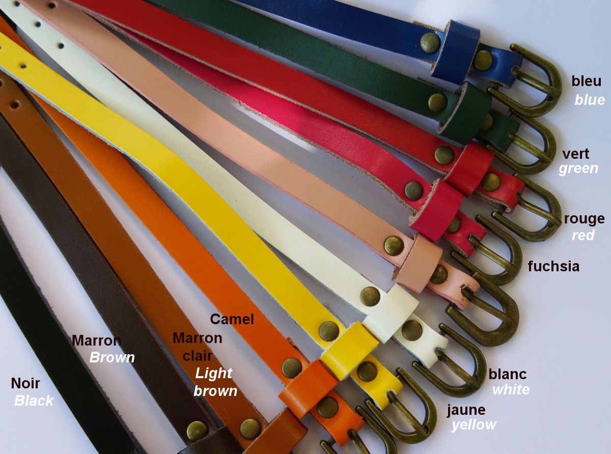 Läderarmbandklocka med ingraverade initialer