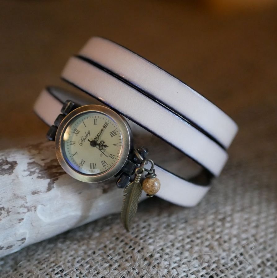 Läderarmband klocka 2 eller 3 rundor med pärla och hänge