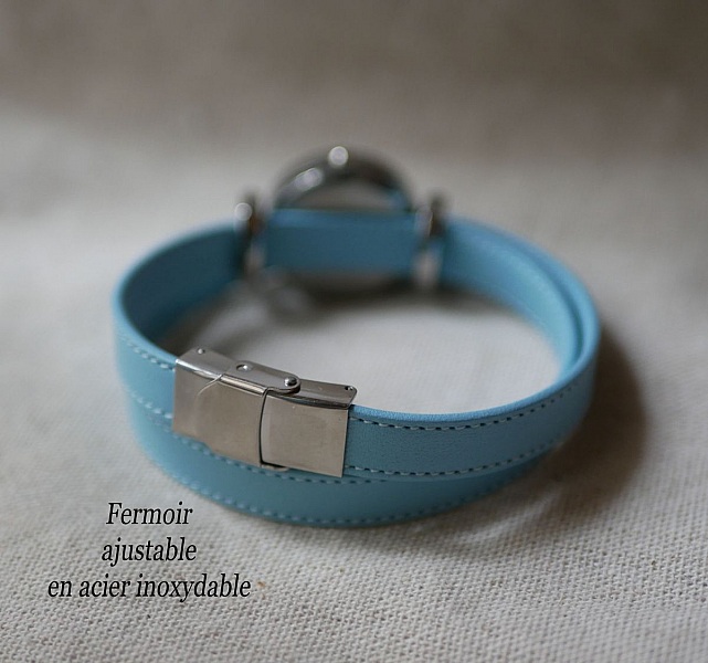 Sky blue double tour l&auml;derklocka