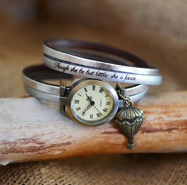 Anpassningsbar dubbel tur l&auml;der armbandsur duo av f&auml;rger