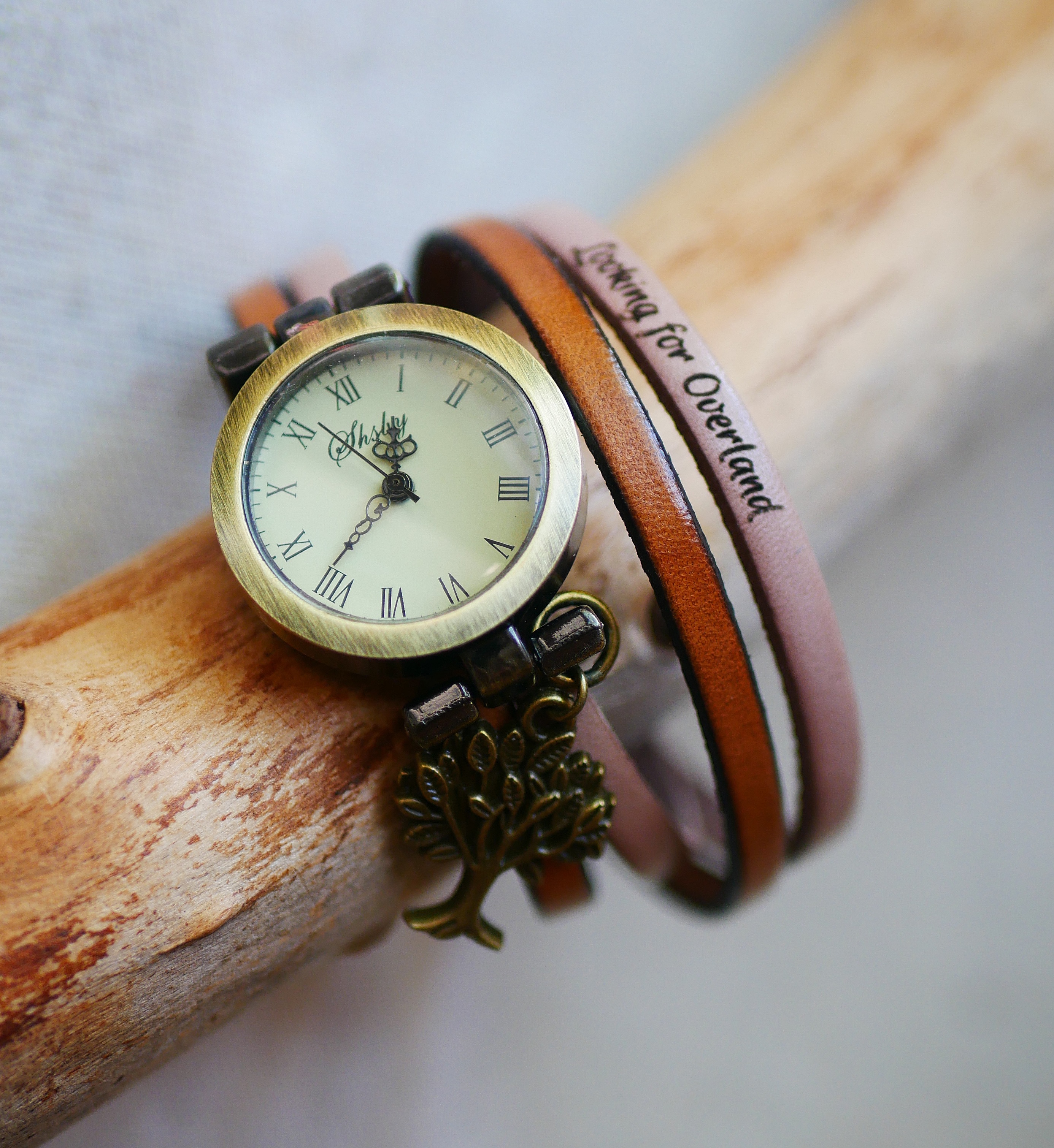 Anpassningsbar dubbel tur l&auml;der armbandsur duo av f&auml;rger