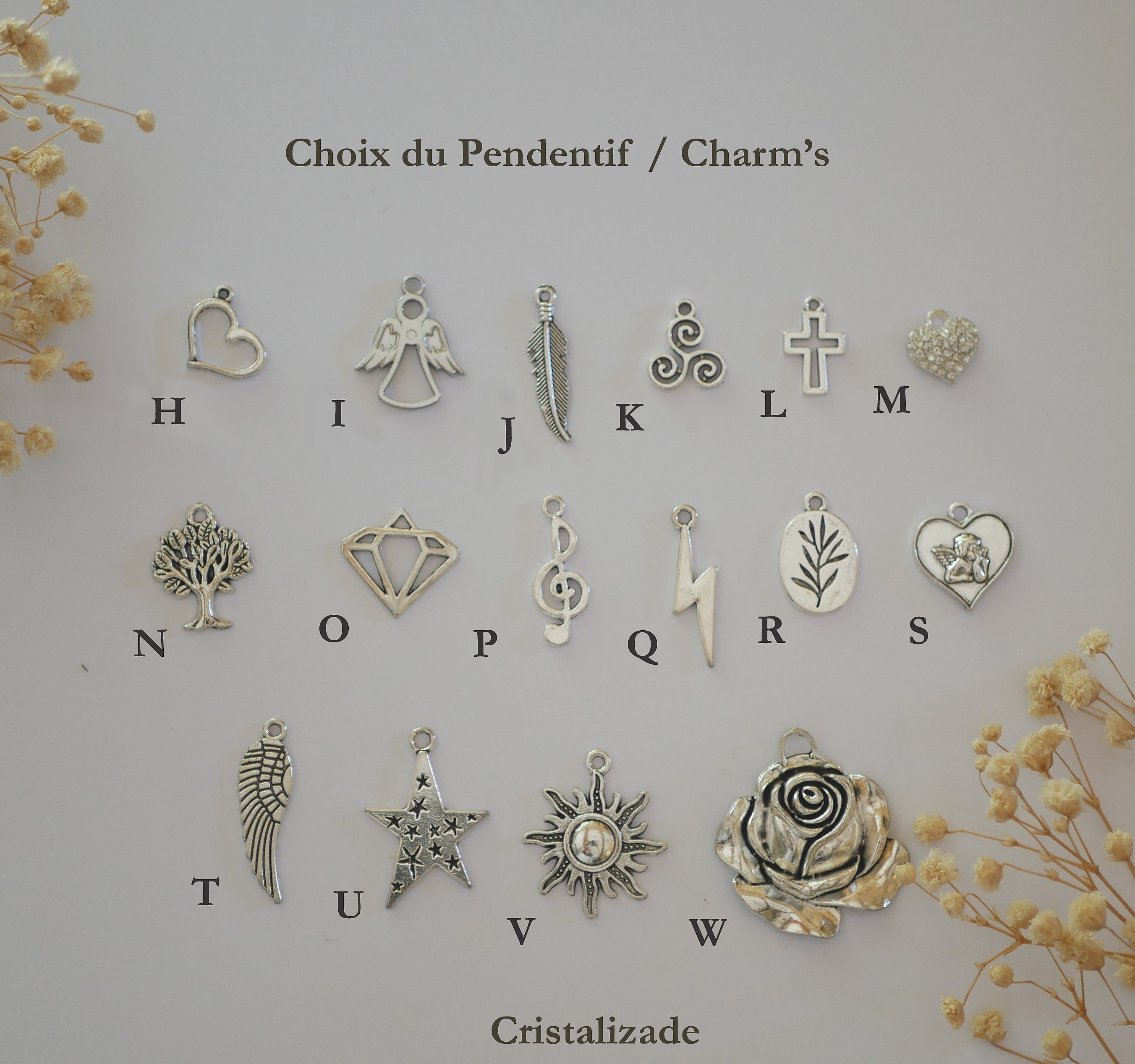 Catalogue de pendentifs et charms personnalisables pour bijoux.