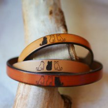 Trio läderarmband som personaliseras genom gravering med valfri design.