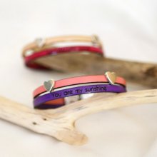 Läderarmband med hjärtformade öglor, anpassningsbart för kvinnor 