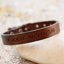 Mäns graverade läderarmband mörkbrunt med silverspänne som ska anpassas
