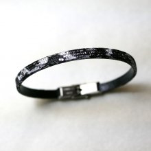 Kvinnoarmband i fint svart läder med glittereffekt