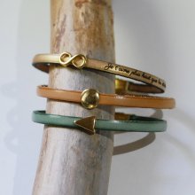 Damarmband i läder med guldspänne som du själv väljer att göra personligt
