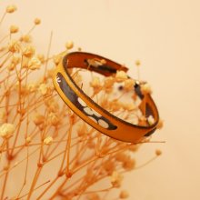 Florâme-armband med grått Misti liberty-band på senapsfärgat läder
