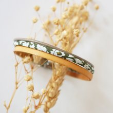 Trio av läder och kakiblommor Liberty cord-armband
