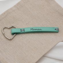 Anpassningsbar nyckelring i handsytt läder